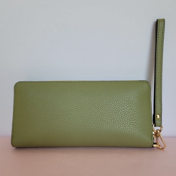 MICHAEL KORS Jet Set Travel Continental Pebbled Leather Wallet- Light Sage⭐ - Picture 7 of 16